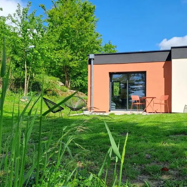 Logement neuf à 2 pas du lac, hotel di La Bridoire