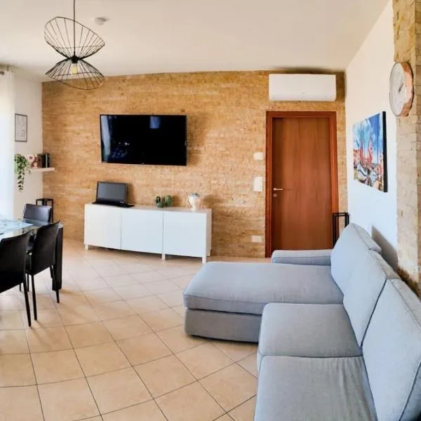 Casa Plac Appartamento Panoramico- Relax Garantito, hotel in Gatteo