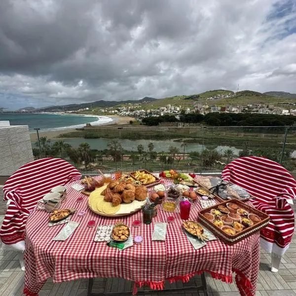 Basma House , Peaceful Stay with Stunning Views, hotel v destinaci Ksar es Seghir