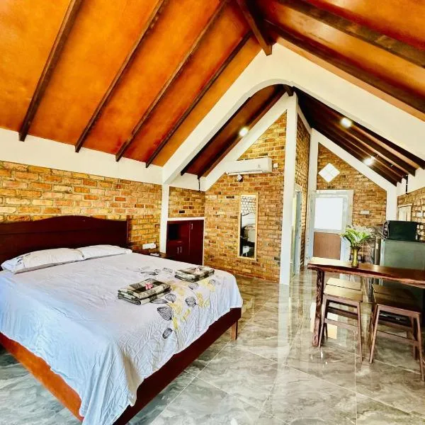 La Seahorse Homestay, private villa sea view Sebong Pereh, Bintan Island, Hotel in Sebungpelangka