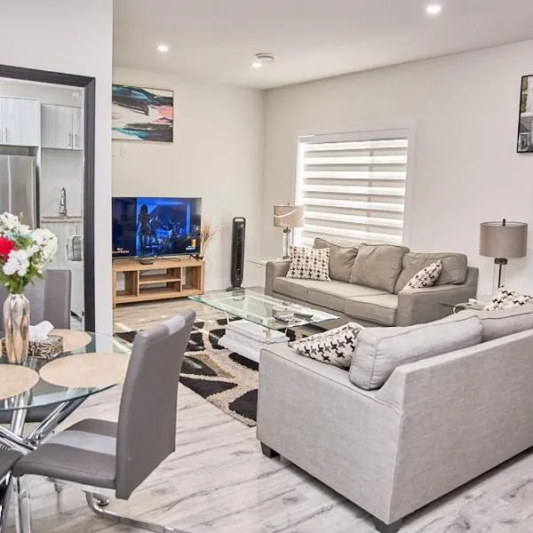 Brand-new three bedroom guest suite in the desirable neighbourhood, hotel v destinaci Prince George