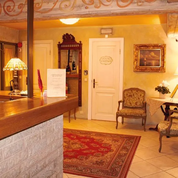 Taanilinna Hotell, hotel v Tallinnu