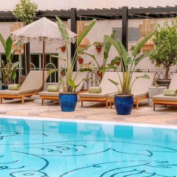 Only YOU Hotel Sevilla, hotel v destinaci Seville