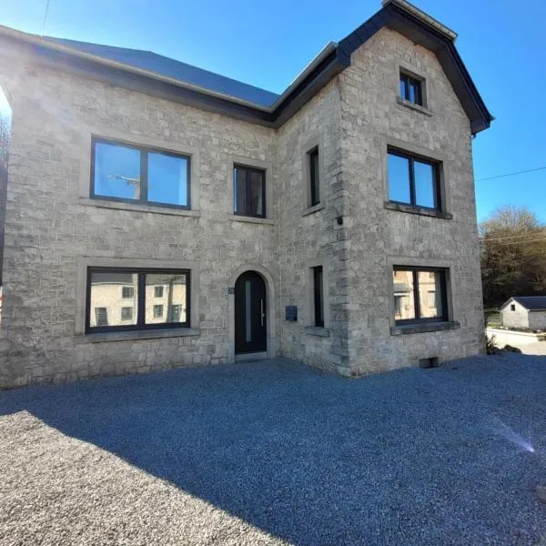 Durbuy, l Olivier, Maison charmante 4 façades en pierre du pays, hotel v destinaci Durbuy