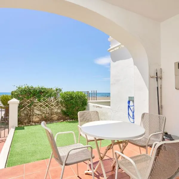 Frontline Vacation Home A86 3, Hotel in Torrox-Costa