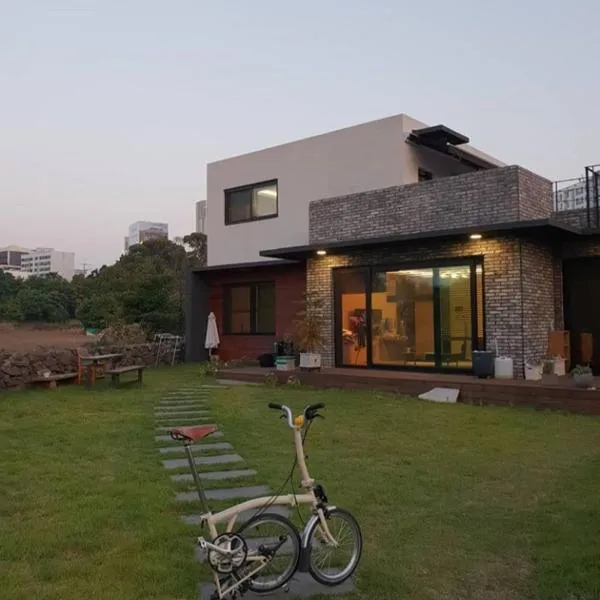 Sogobe Jeju House, hotel in Jeju