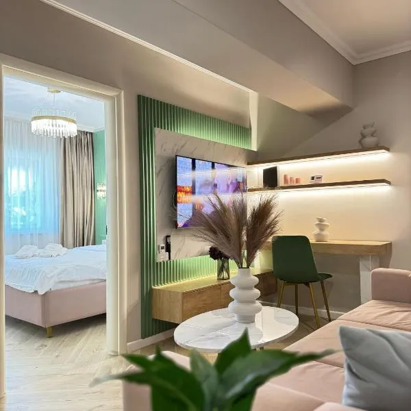 Luxury Evergreen Towers by Glam Apartments, hotel in Iaşi