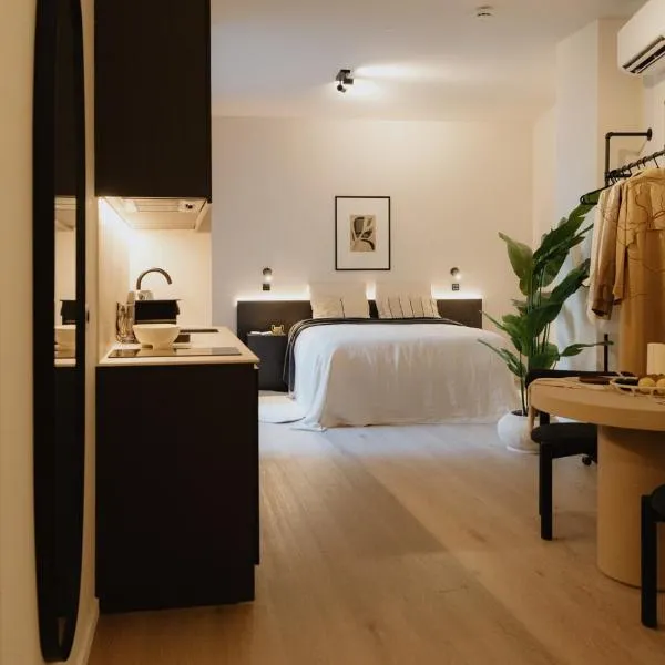 Raibu Antwerp by StayC, hotel ad Anversa