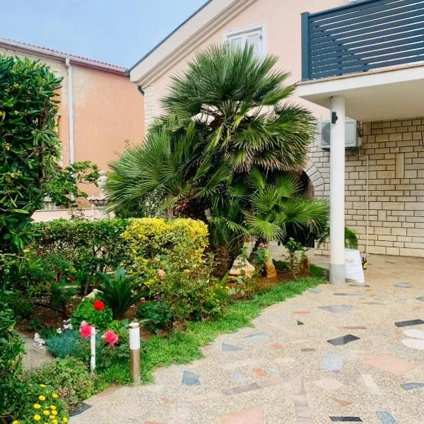 Apartments Barbara 111, khách sạn ở Vir