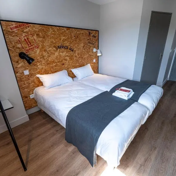 The Originals Access, Hôtel Clermont-Ferrand Nord, hotel v destinaci Châteaugay