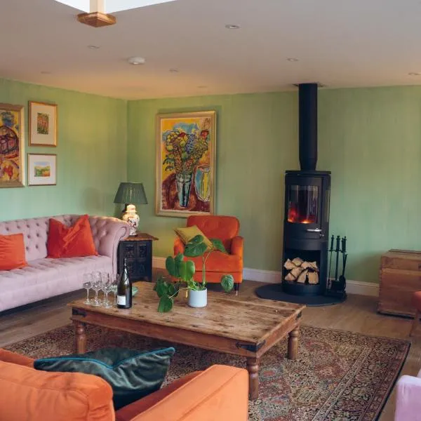 Claggan Farmhouse, Loch Tay, hotel di Aberfeldy