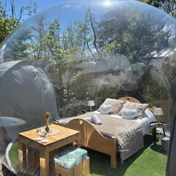 Bulle transparente, hotel v destinaci Champfromier