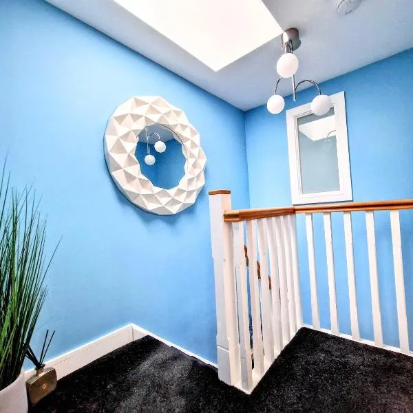 Blue Elephant Room!, hotel in Lucan