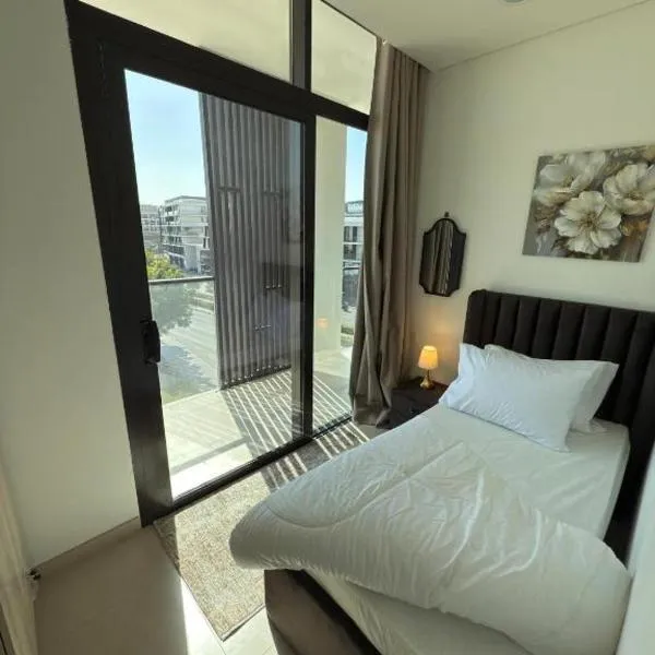 Nuchii HO STEL, hotel din Dubai