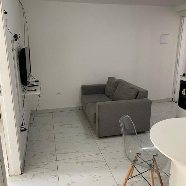 Apartamento mobiliado com 02 quartos em São Paulo Tucuruvi