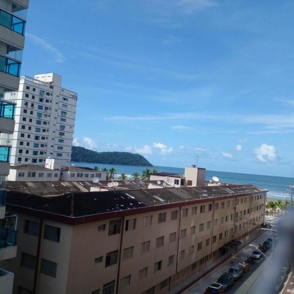 Ap Espaçoso com vista para o mar
