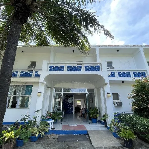Casa de Praxides Tourist Inn Palawan, hotel v destinaci Puerto Princesa