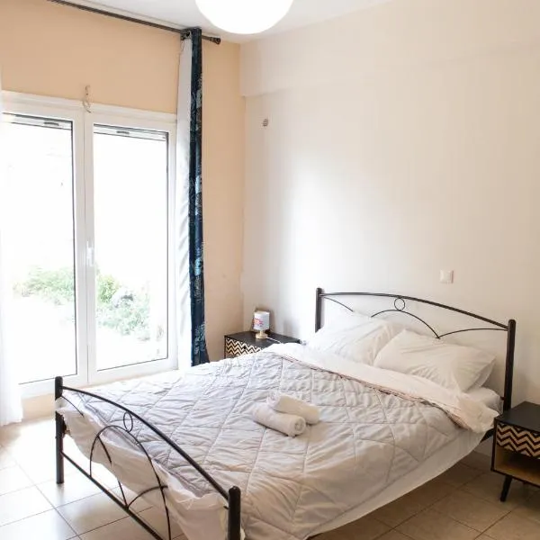 Airport city center 2 – hotel w mieście Spata