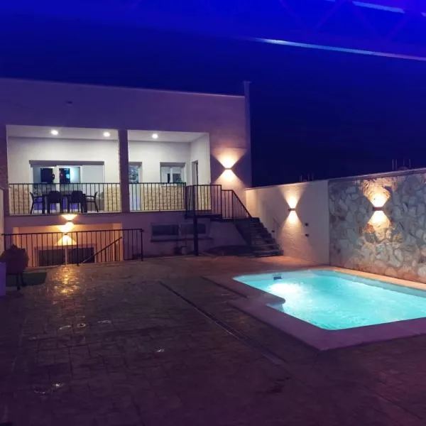 Casa Rural El Lucero Extremeño, hotel v destinaci Orellana la Vieja