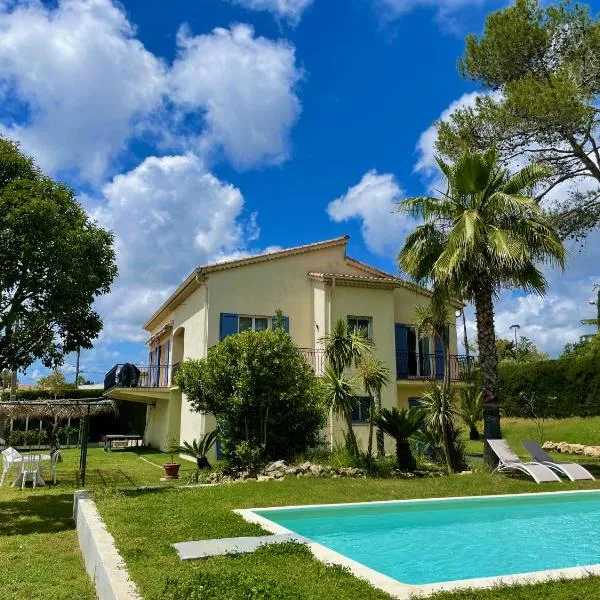 Apartment between Sea & Mountains, hotel in Mougins