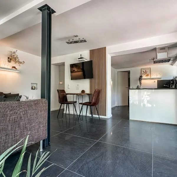 Geschäfts- und Monteurs Apartment 2 SZ: Königswinter şehrinde bir otel