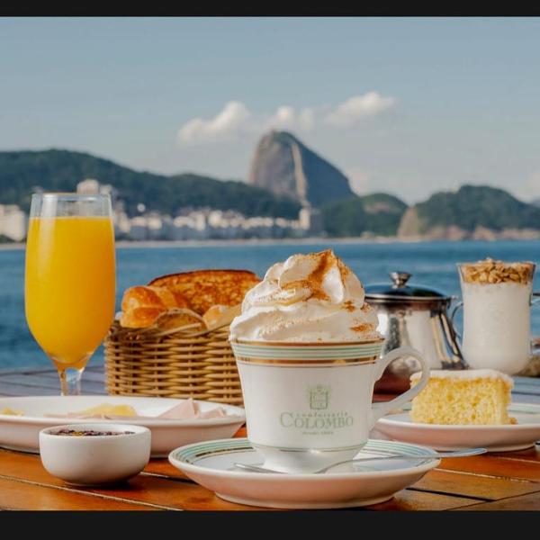 Apartamento Em Copacabana - pé na areia - Foto 4