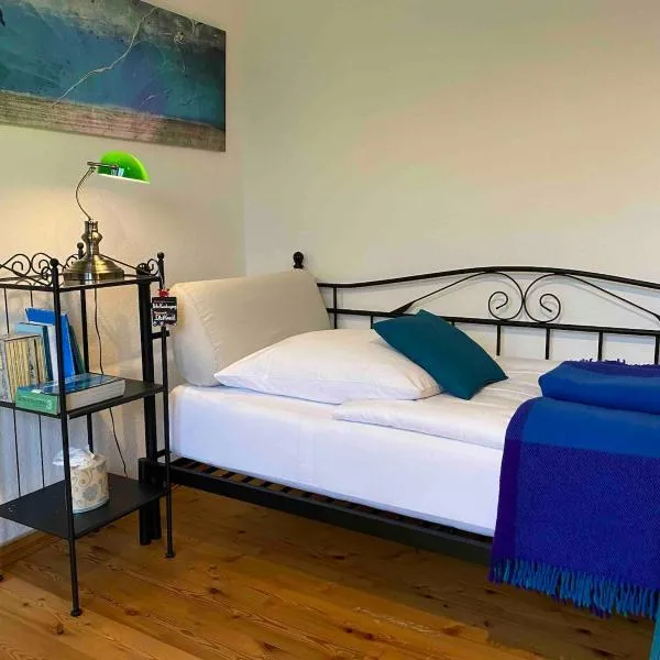 Das Blaue Haus, hotel v destinaci Husum
