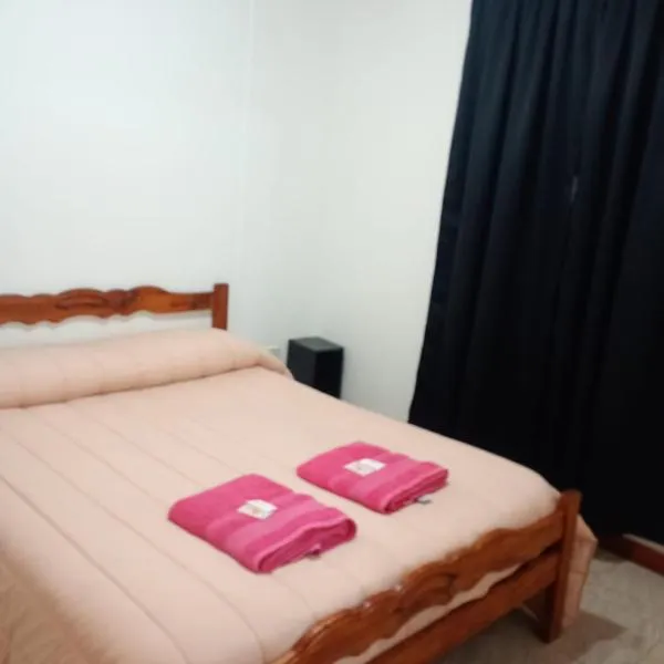 Hospedaje Oscar, ξενοδοχείο σε Rio Colorado