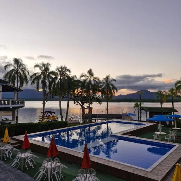 Hotel Costa Azul, hotel in Cananéia