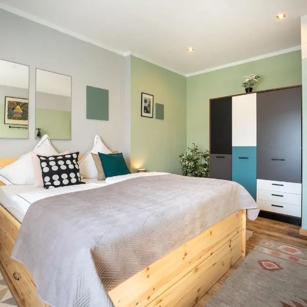 Charmante Privatzimmer in der Stadt, hotel in Koblenz