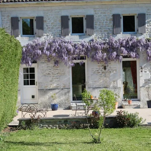 A L'Orée du Bois, hotel em Rétaud
