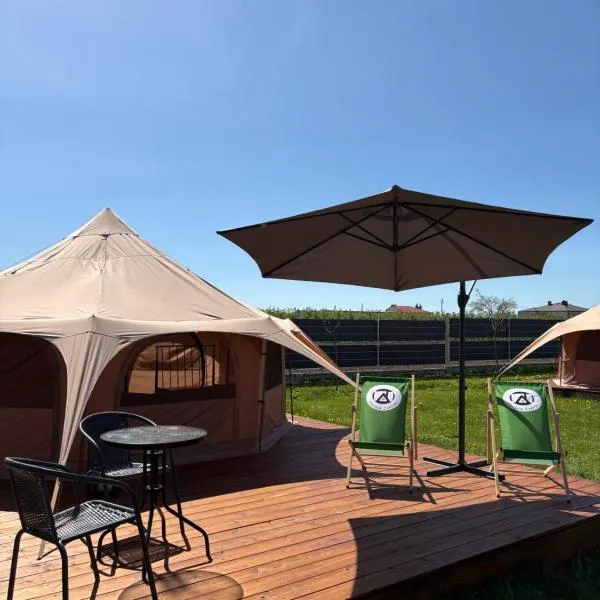 Dolina Królów Czersk glamping pole namiotowe, hotel in Czersk
