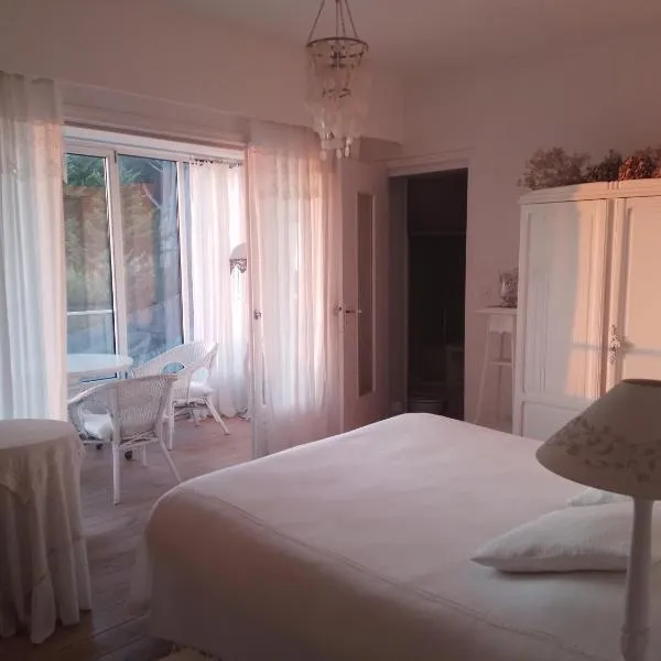 Chambres d'hôtes Christa, hotel di Saint-Pair-sur-Mer