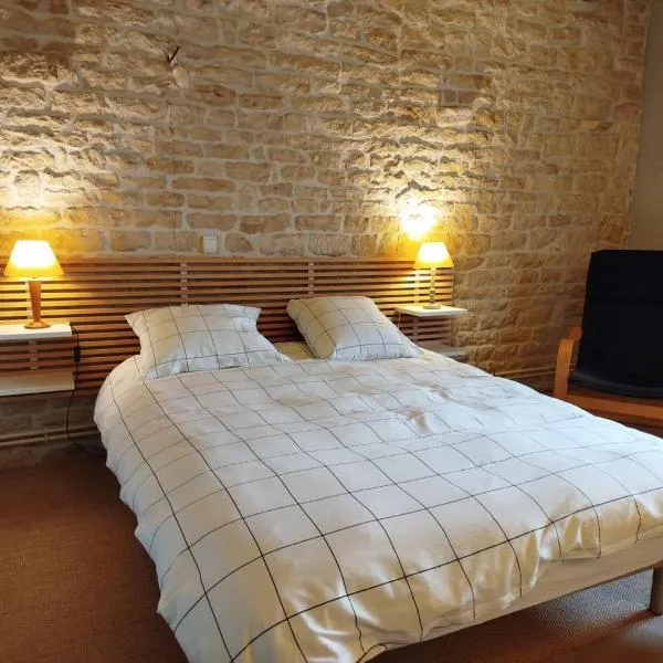 Suite familiale Namaste, hotel in Rouvre