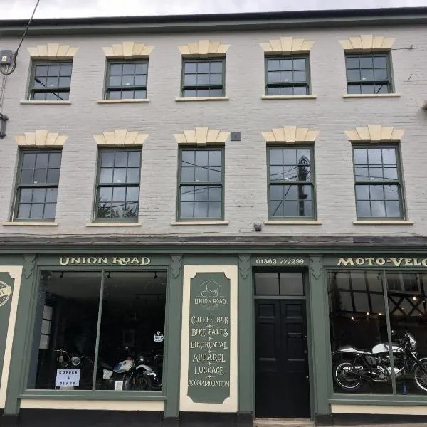Union Road Moto Velo Accommodation、クレディトンのホテル