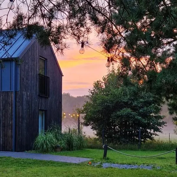 Domki Czarny Bocian, hotell i Białogóra