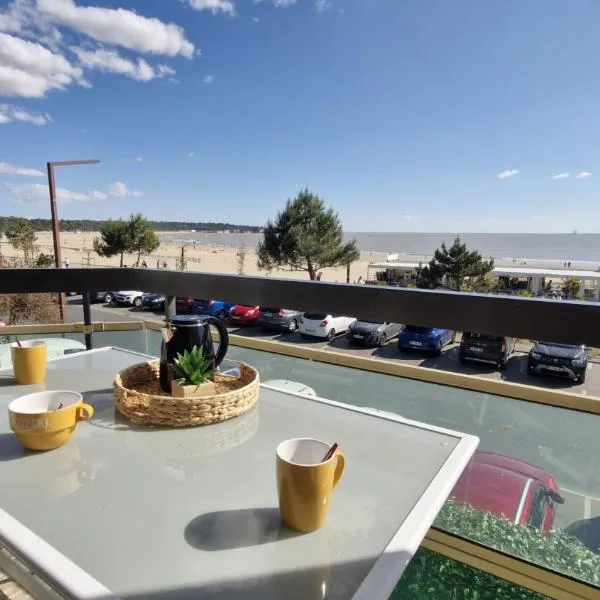 Saint Georges de Didonne - PLEINE VUE MER pour ce STUDIO CABINE face à la plage, hotel i Saint-Georges-de-Didonne