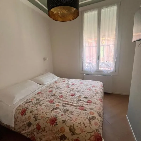 A Casa Di Lu Na 3, hotel di Bologna