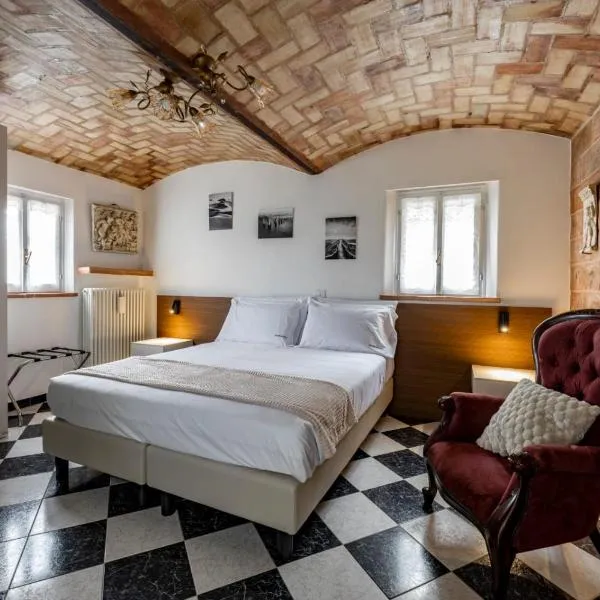 Due Maestà Home, hotel v destinaci Reggio Emilia