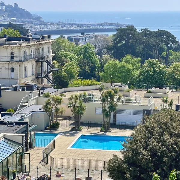 TLH Victoria Hotel - TLH Leisure, Entertainment and Spa Resort, hotel v destinaci Torquay