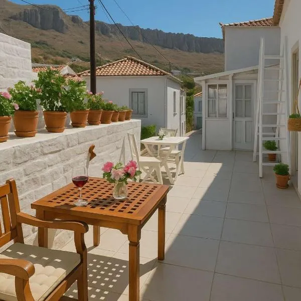 A Sea-licious Vacation - Chic & Style in Hydra, hotel in Hydra