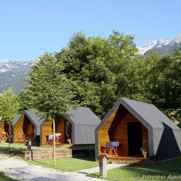 Glamping Virje、ボヴェツのホテル