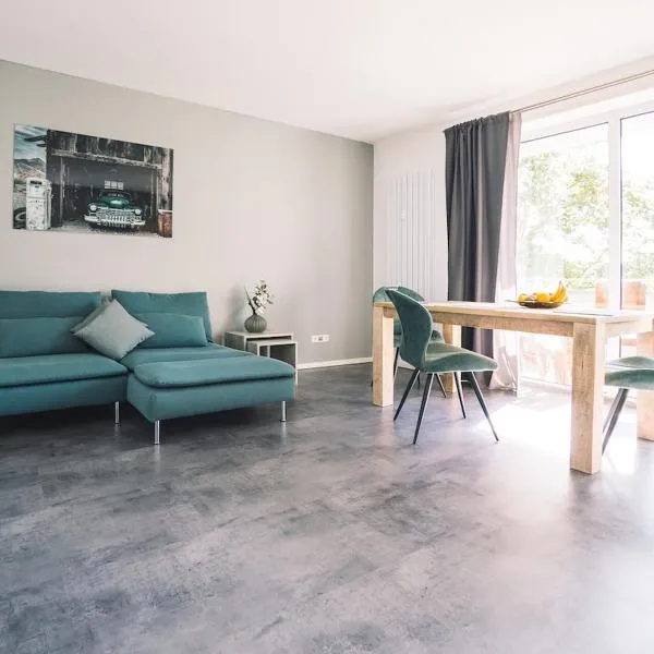 Vintage Apartment Schwetzingen - 2 Zimmer - Küche, Bad & Balkon, מלון בשווצינגן