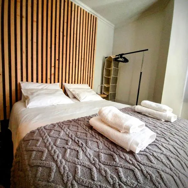 SUITE PRIVADA - Beach & Bussines by ArousaDreams - home sharing, hotel v destinácii Ribeira
