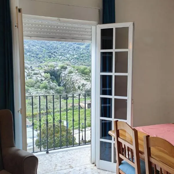 Vivienda Turística Rural La Sima, hotel in Villaluenga del Rosario