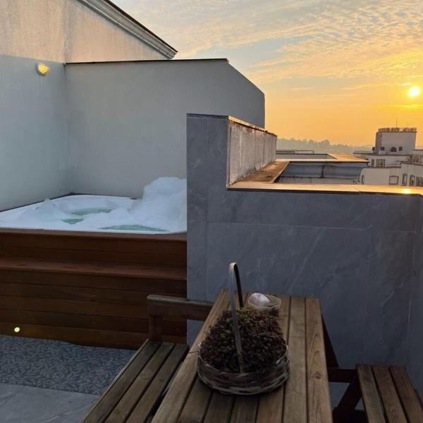 Cobertura Duplex com Vista e Jacuzzi para 6 pessoas