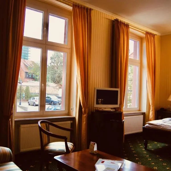Waren Müritz Hotel Harmonie โรงแรมในวาเริน