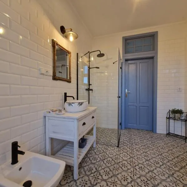 Chaloupka u Lovoše, hotel v destinácii Velemín