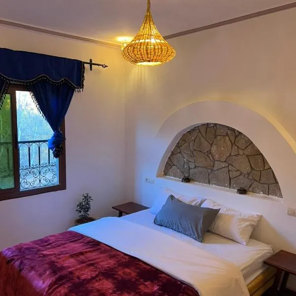 Kasbah Ait Marghad, hotel in Aït Ougliff