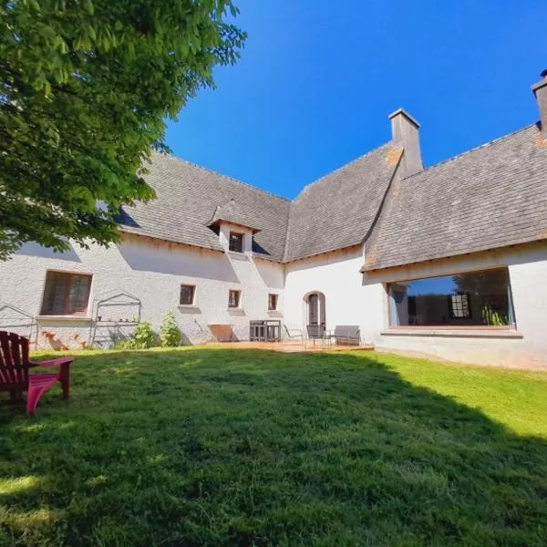 La Bonne Etoile - Chambres d'hôtes et Appartements - – hotel w mieście Plouescat